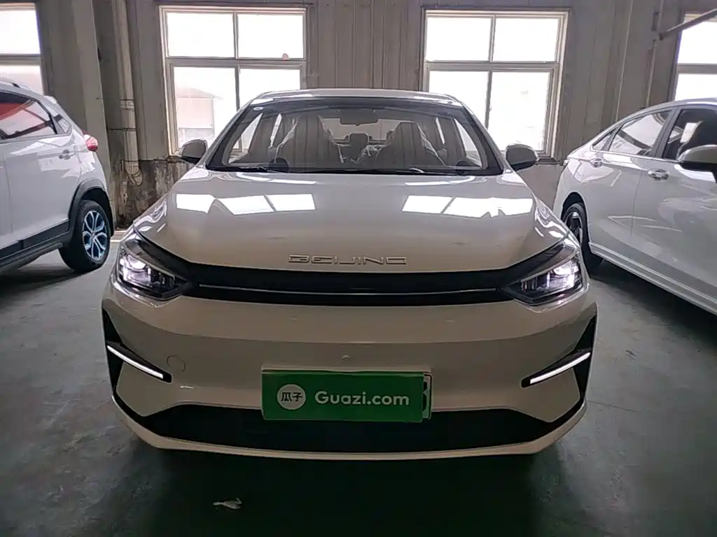 BAIC EU5 Plus — миниатюра 3