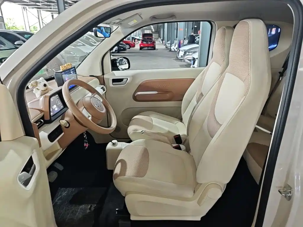 Wuling MINIEV — миниатюра 15