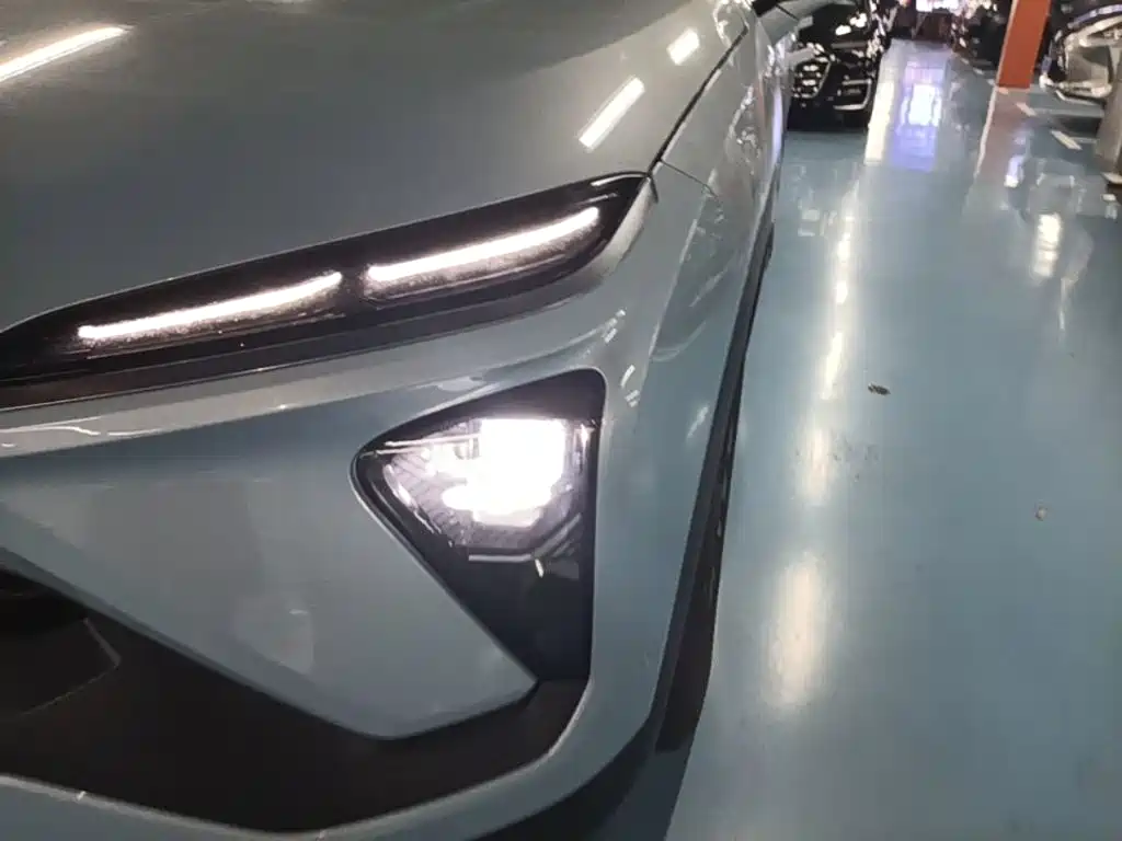 NIO ES6 — миниатюра 24
