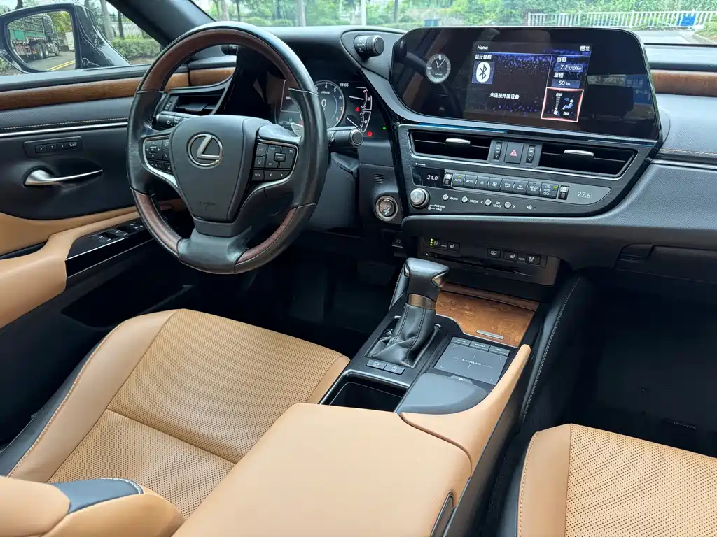 Lexus ES — миниатюра 17