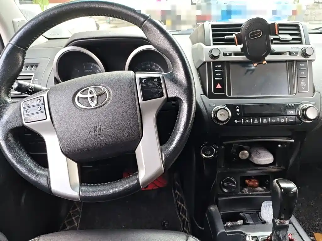 Toyota Prado — миниатюра 10