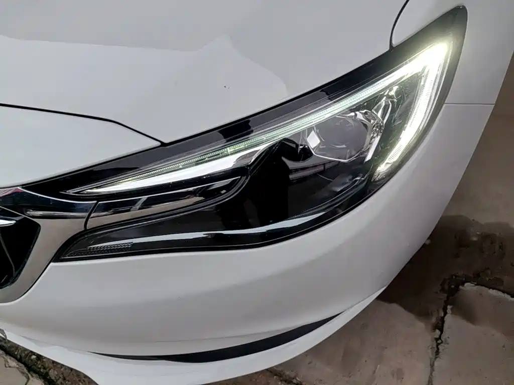 Buick Excelle — миниатюра 24