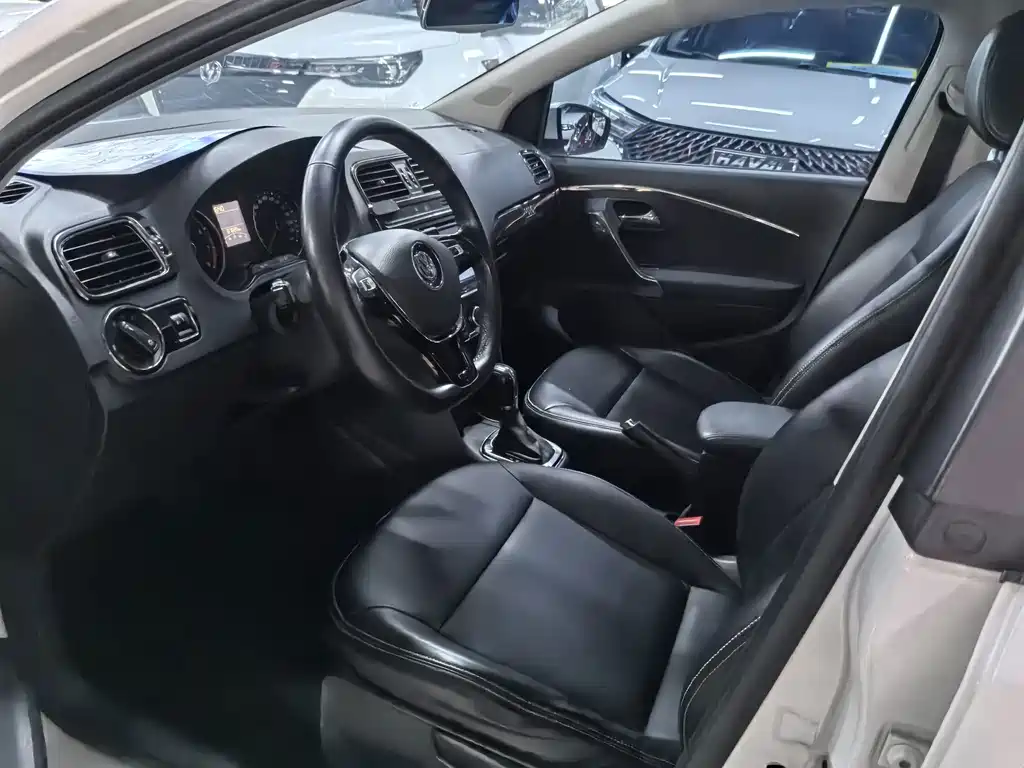 Volkswagen Polo — миниатюра 7