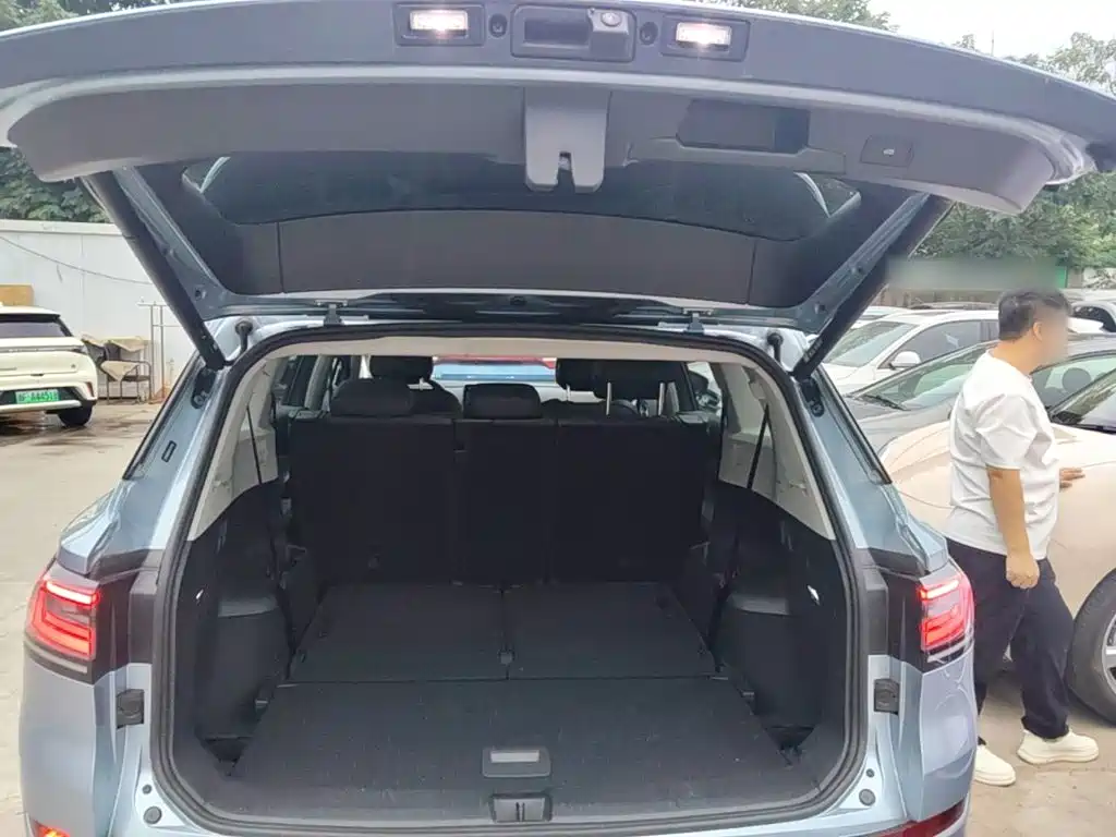Volkswagen ID.6 X — миниатюра 19