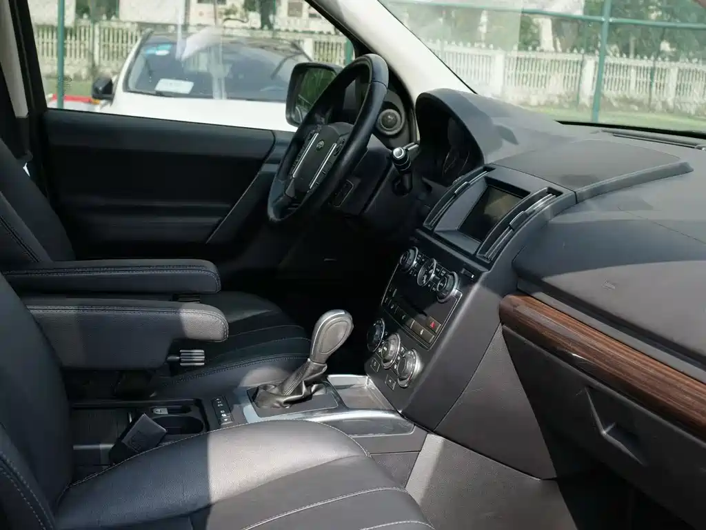 Land Rover Freelander 2 — миниатюра 9