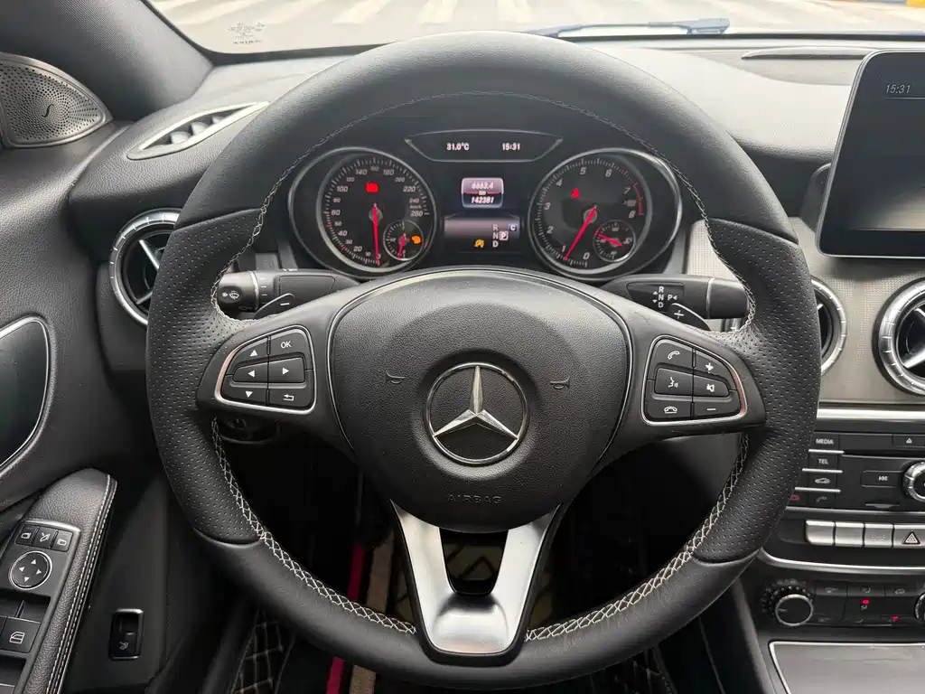 Mercedes-Benz CLA (Import) — миниатюра 9