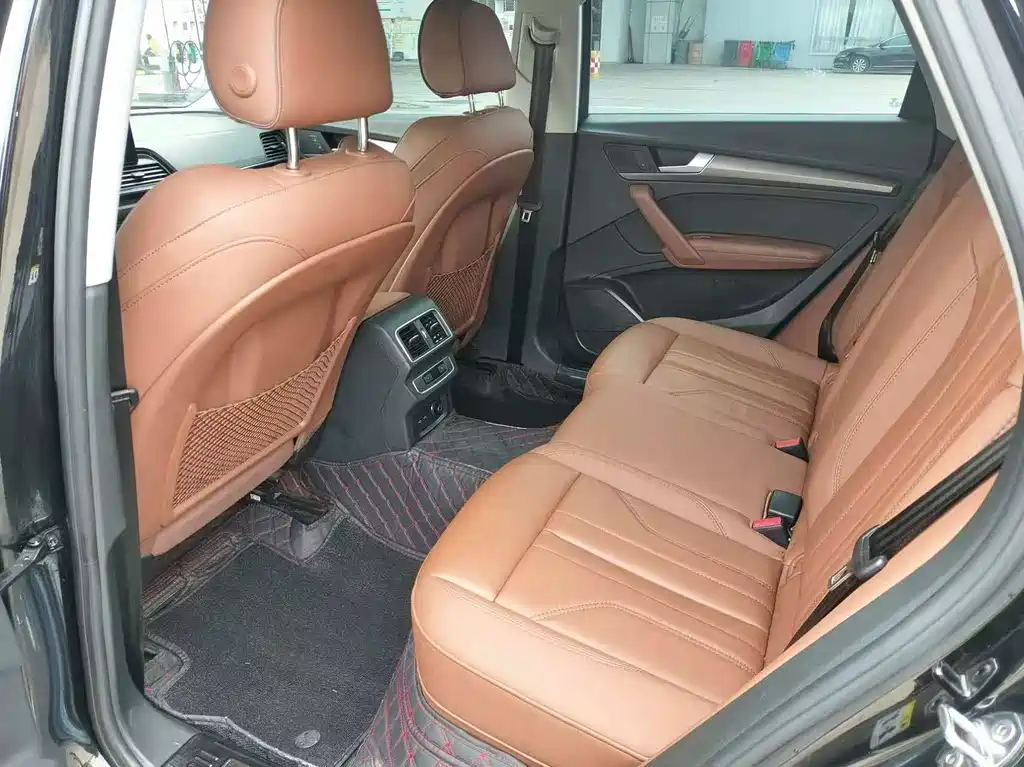 Audi Q5L — миниатюра 9