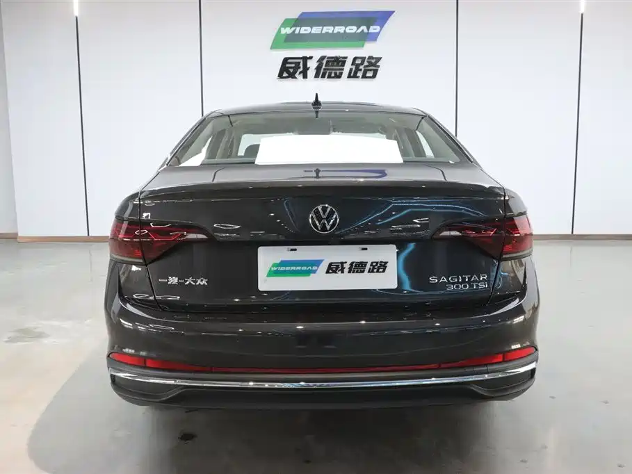 Volkswagen Sagitar 2026 3000 300TSI DSG