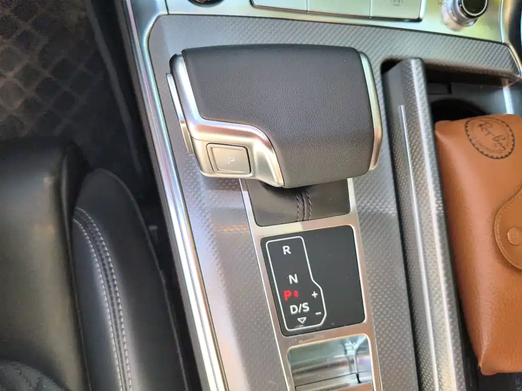 Audi A6L — миниатюра 11