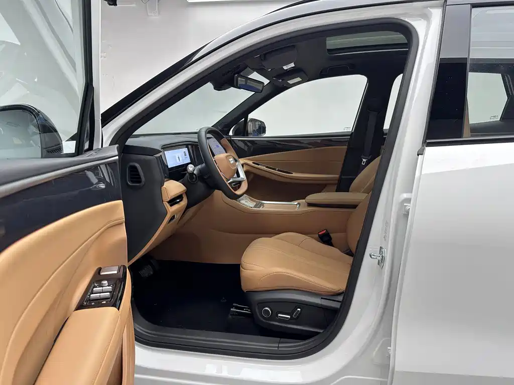 GEELY GALAXY GALAXY L7