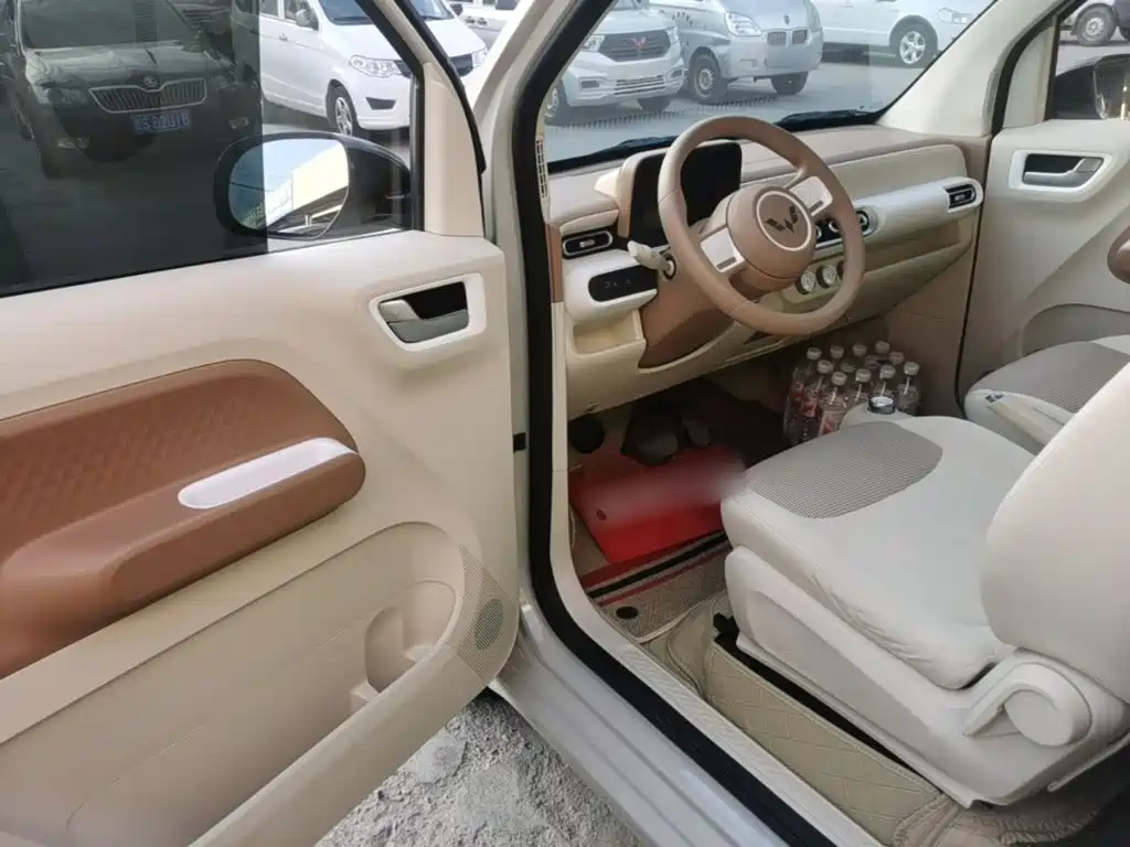 Wuling MINIEV — миниатюра 16