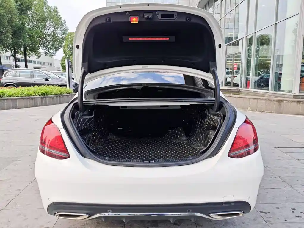 Mercedes-Benz C-Class — миниатюра 26