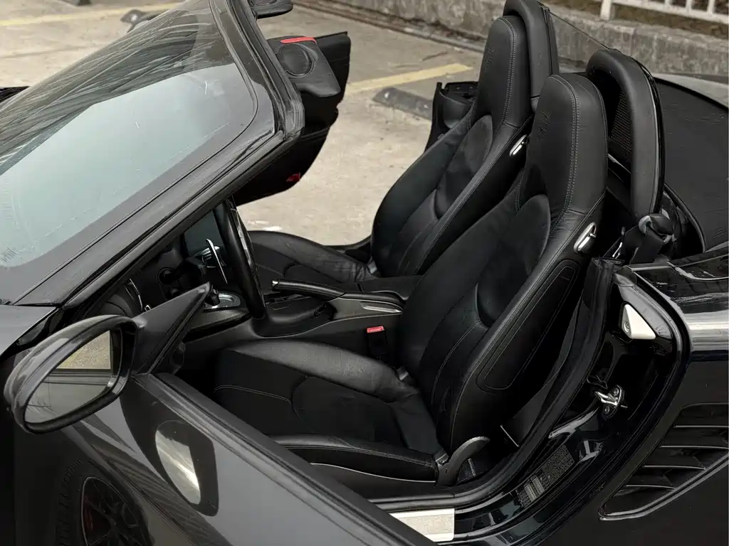 Porsche Boxster 2011 Boxster Black Edition 2.9L