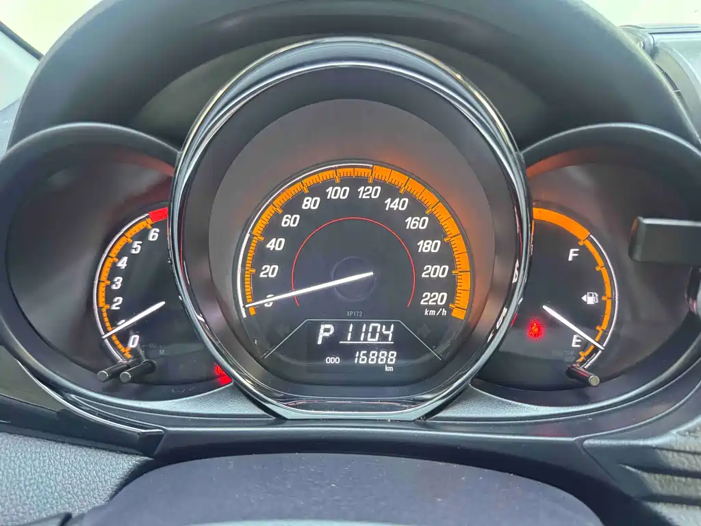 Toyota Yaris L — миниатюра 14