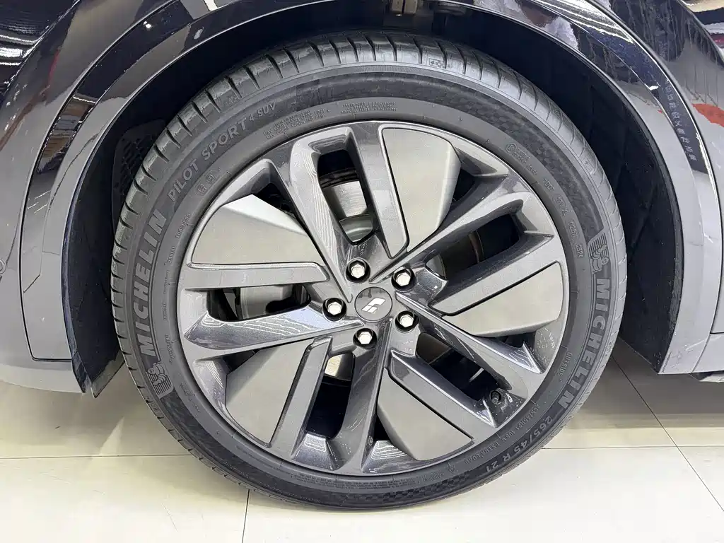 Li Auto Li L9 — миниатюра 9