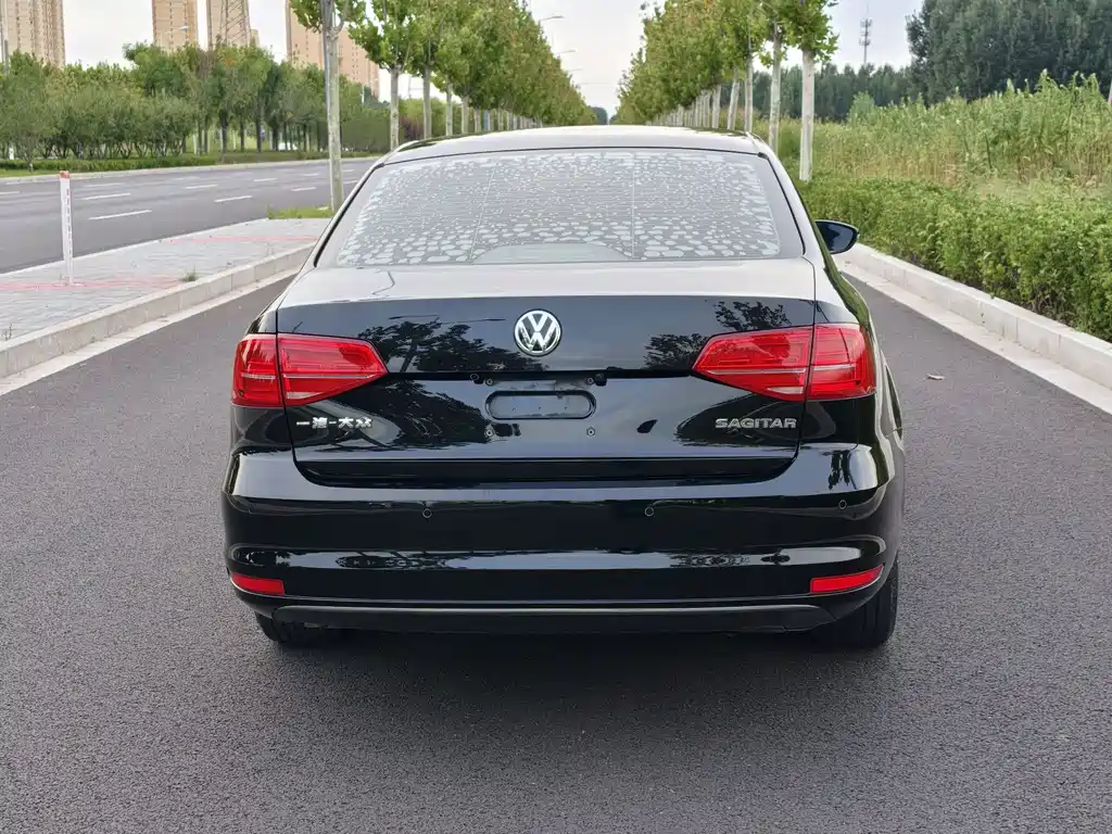 Volkswagen Sagitar — миниатюра 8