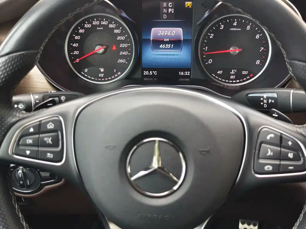 Mercedes-Benz V-Class — миниатюра 18