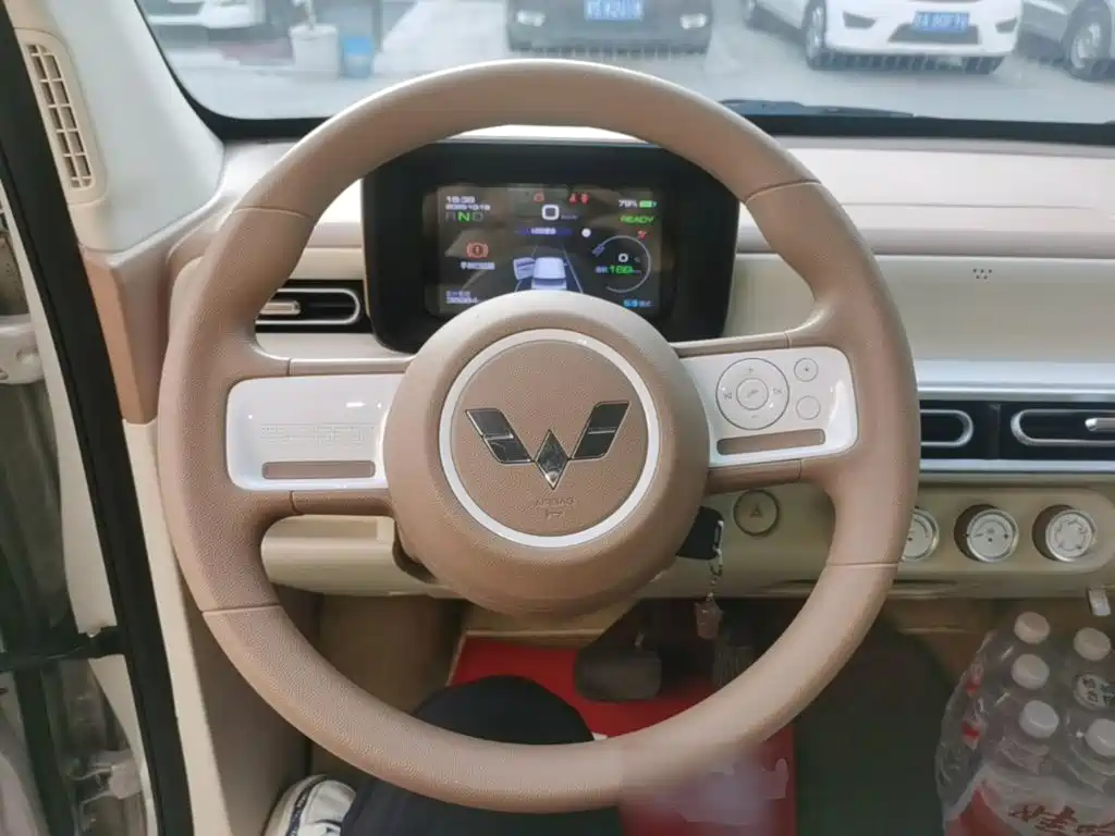 Wuling MINIEV — миниатюра 11