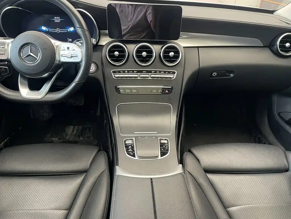 Mercedes-Benz C-Class — миниатюра 12