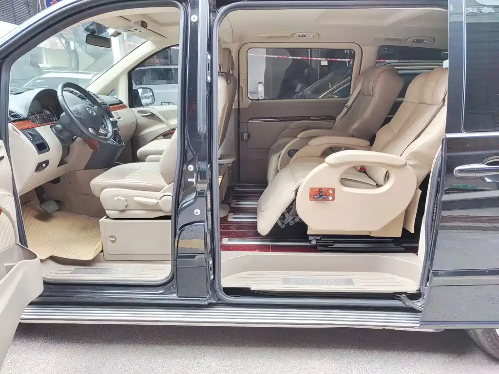 Mercedes-Benz Viano — миниатюра 6