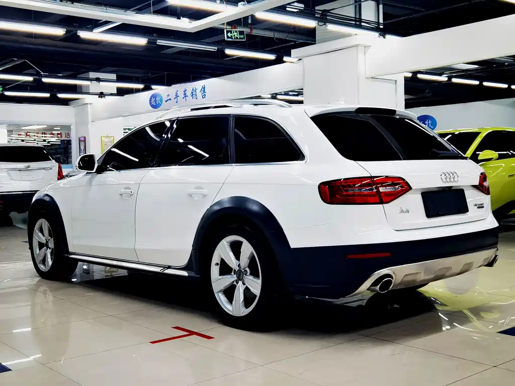 Audi A4 (Import) — миниатюра 7