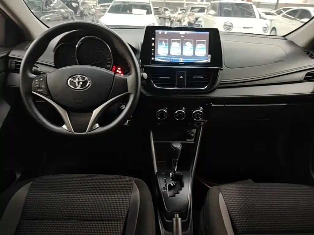 Toyota Vios FS — миниатюра 10