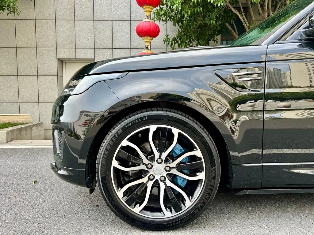 Land Rover Range Rover Sport 2020 3.0 L6 HSE DYNAMIC