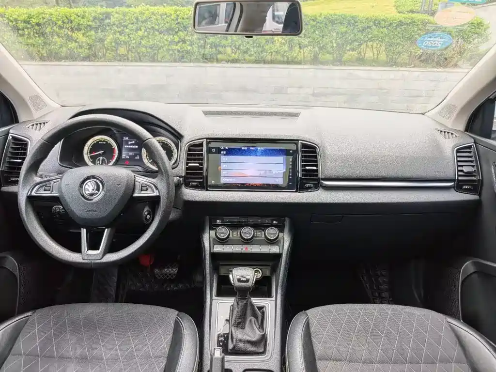 Skoda Karoq — миниатюра 14