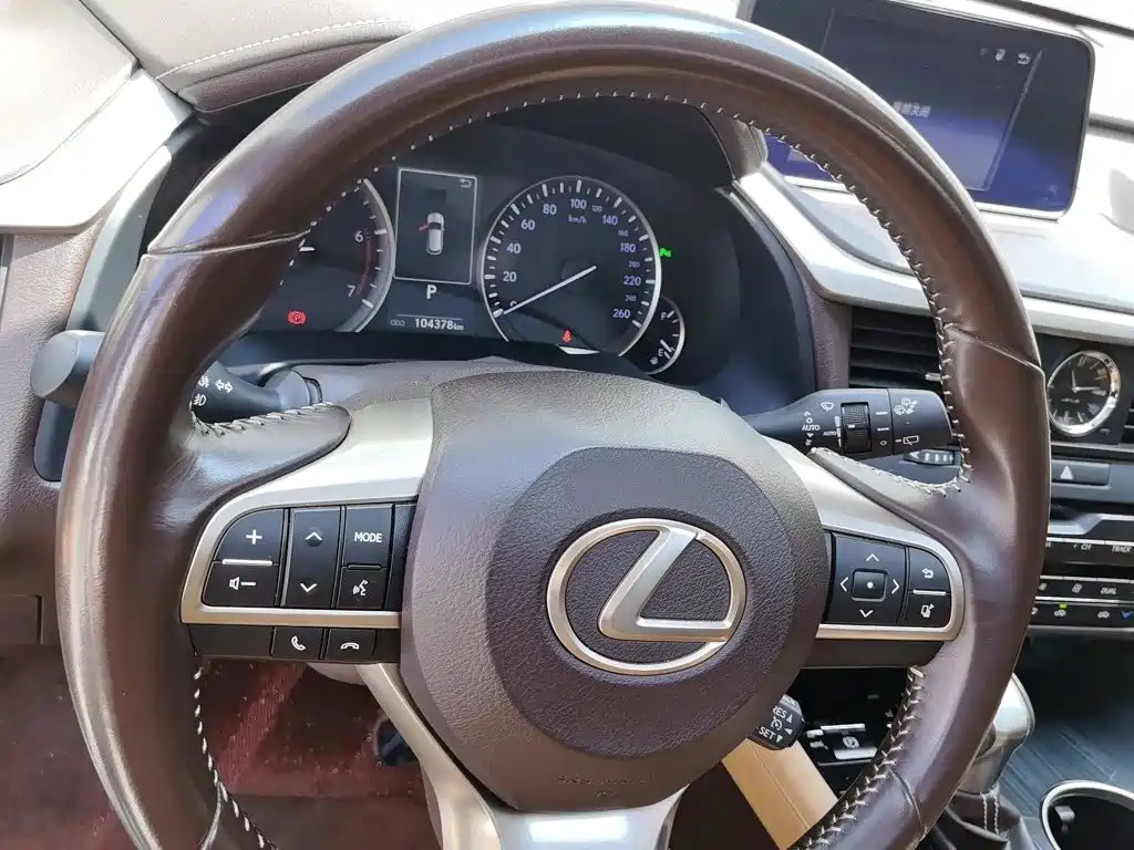 Lexus RX — миниатюра 7