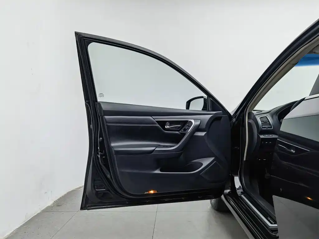 Nissan Teana — миниатюра 8