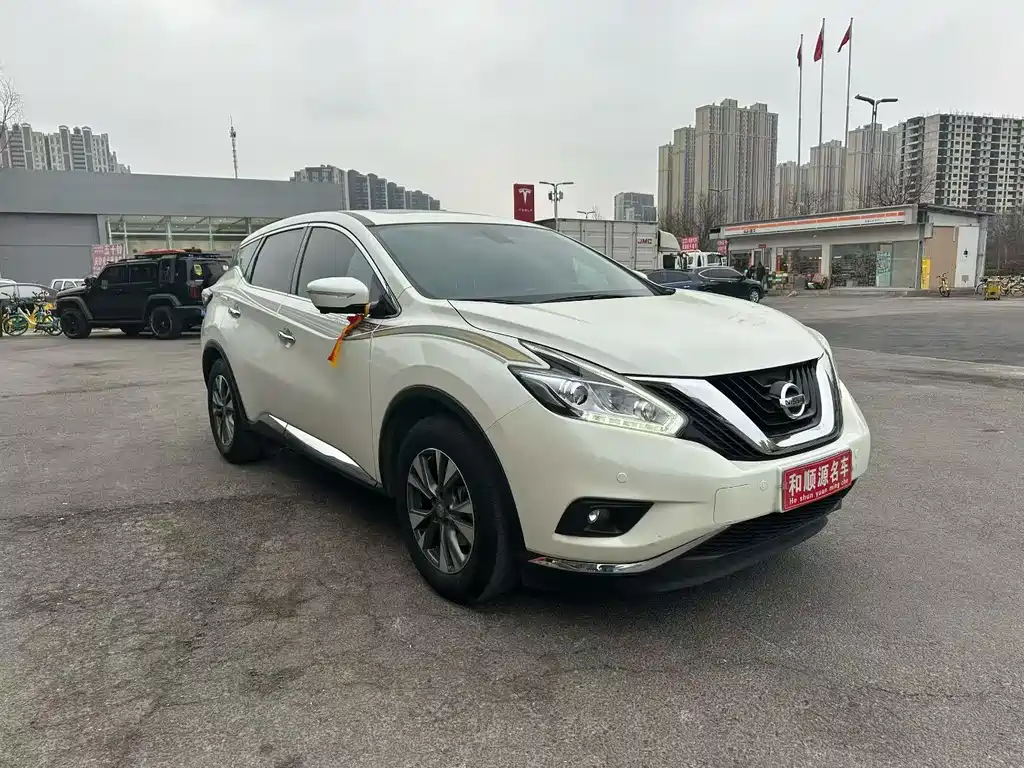 NISSAN LOULAN