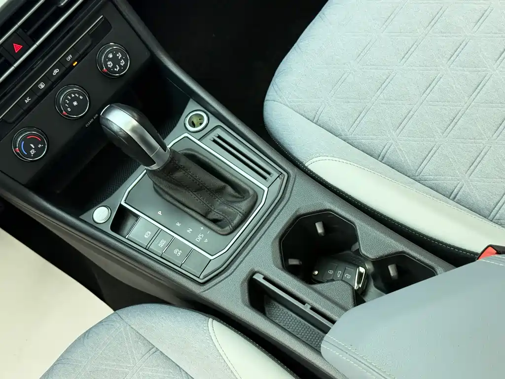 Volkswagen Lavida — миниатюра 16
