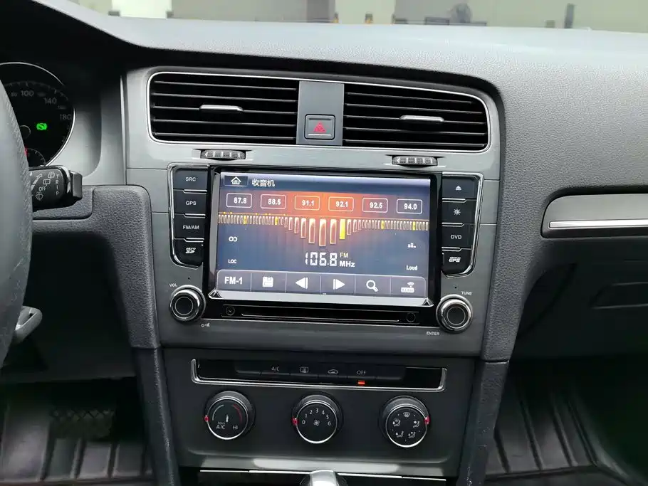Volkswagen Golf — миниатюра 13