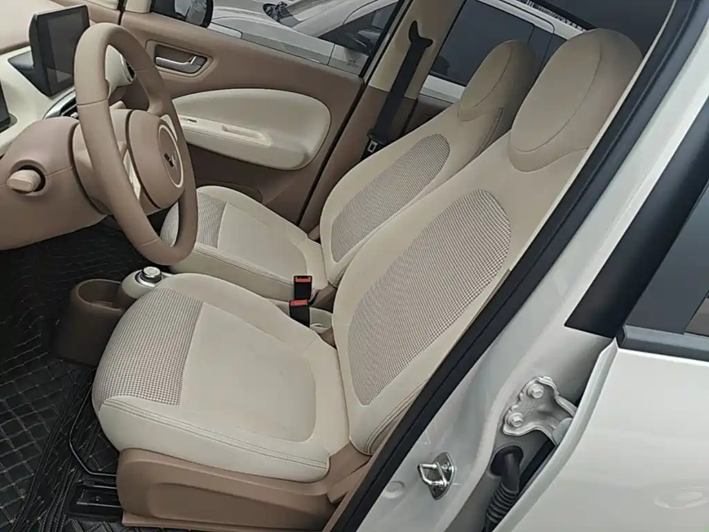 Wuling MINIEV — миниатюра 15