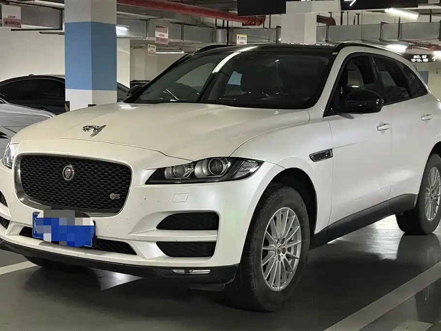 Jaguar F-PACE 2017