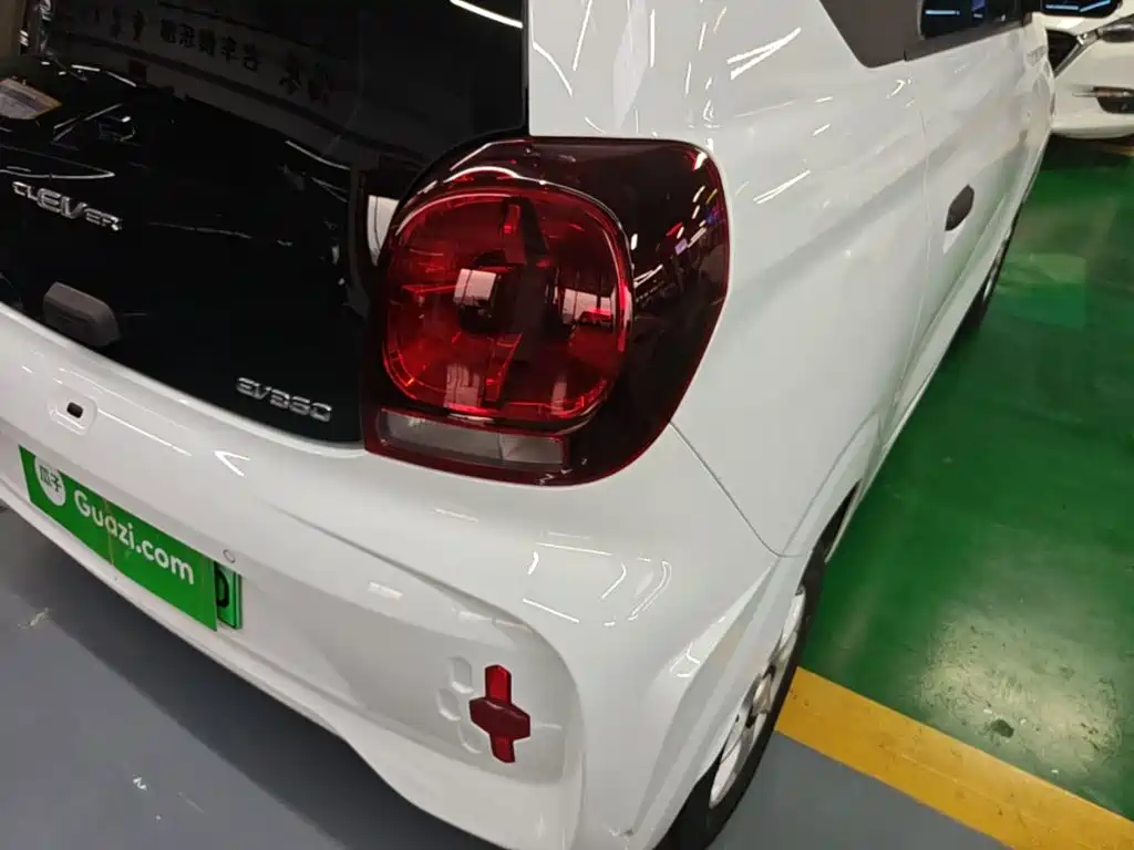 Roewe Clever — миниатюра 8