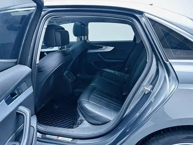 Audi A4L — миниатюра 8