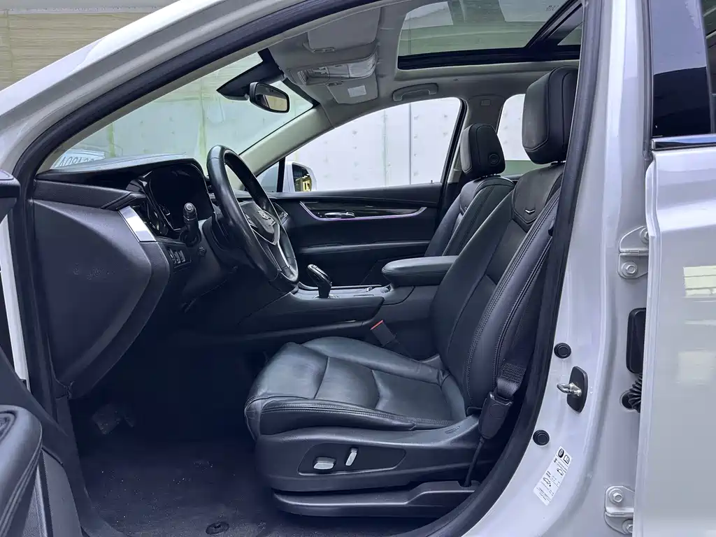 Cadillac XT5 — миниатюра 9