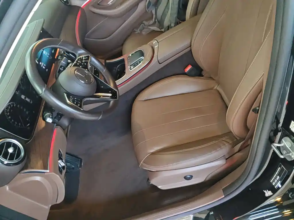 Mercedes-Benz E-Class — миниатюра 15