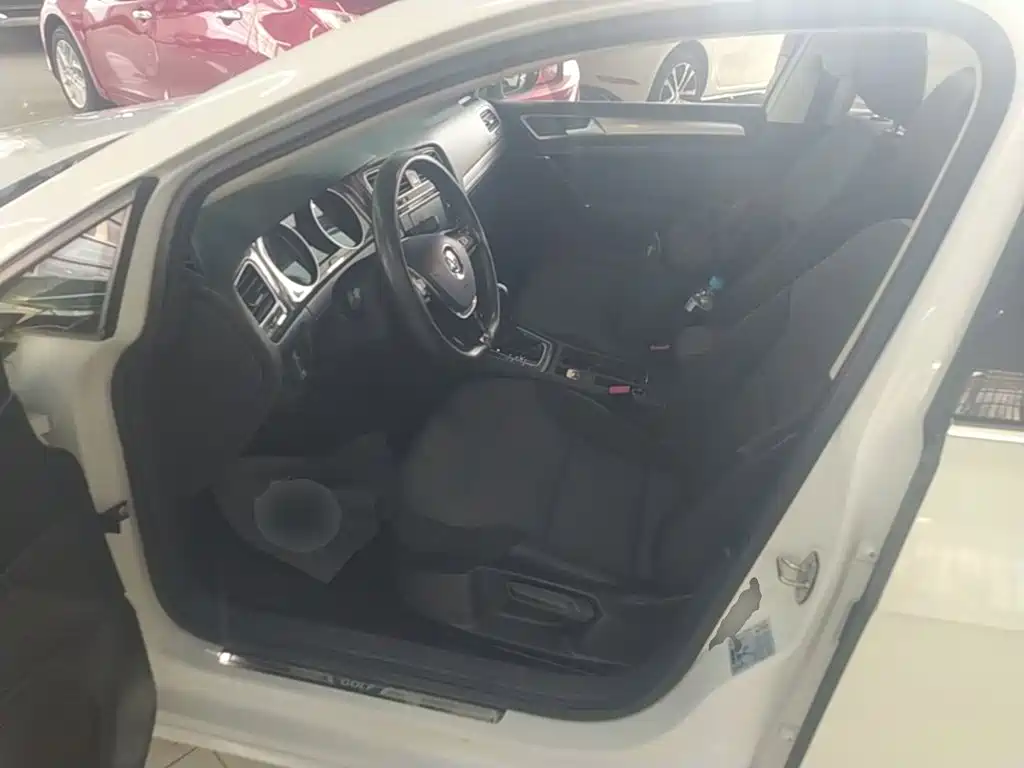 Volkswagen Golf — миниатюра 15