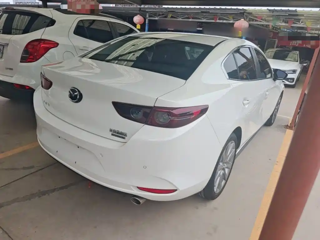 Mazda 3 Axela — миниатюра 7