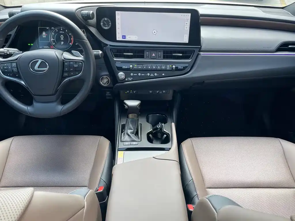 Lexus ES — миниатюра 9