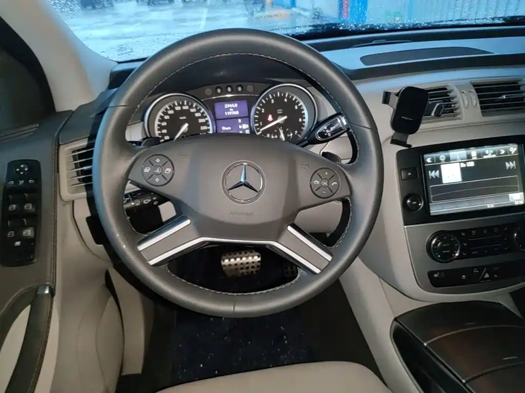 Mercedes-Benz R-Class — миниатюра 11