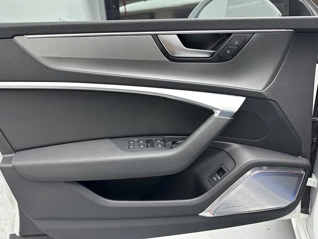 Audi A7L — миниатюра 20