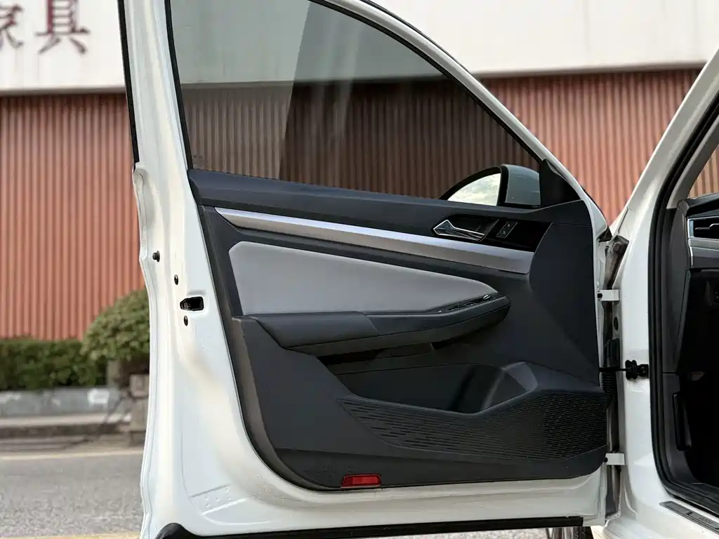 Volkswagen Bora — миниатюра 9