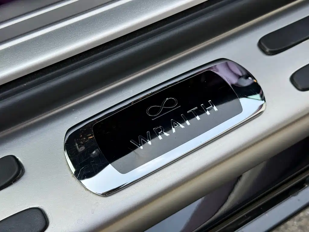 Rolls-Royce Wraith — миниатюра 18