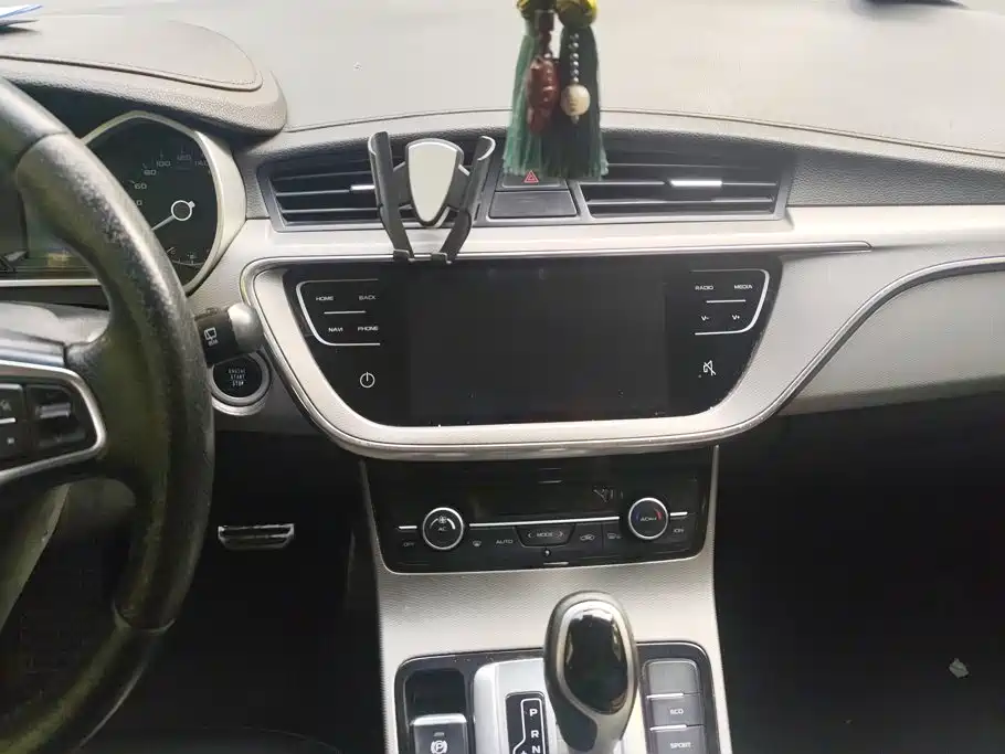 Geely Emgrand GS — миниатюра 13