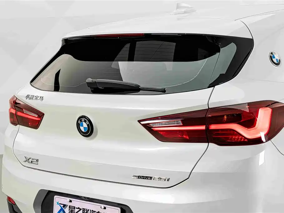 BMW X2 — миниатюра 10