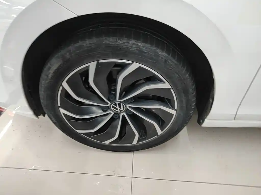Volkswagen Golf — миниатюра 23