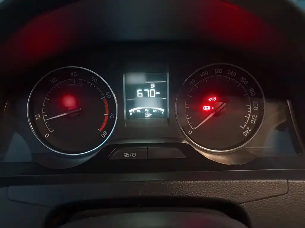 Skoda Rapid Spaceback — миниатюра 4